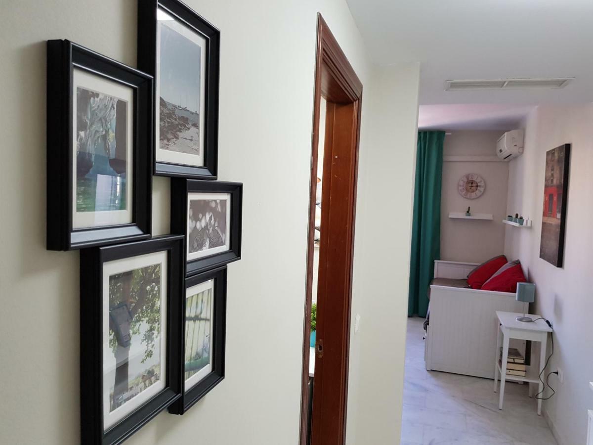 **** Genuar Apartments Malaga Center Екстер'єр фото