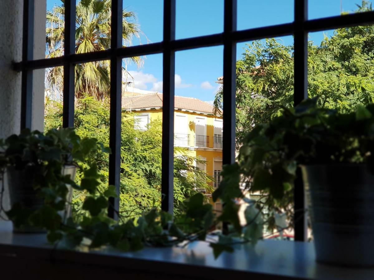 **** Genuar Apartments Malaga Center Екстер'єр фото